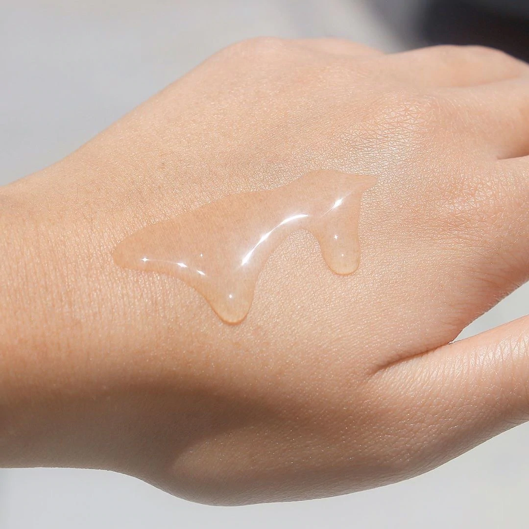 Step 4: Hyaluronic Serum Wet image 1